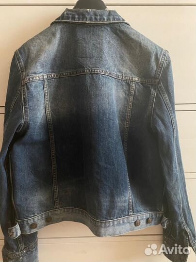 Джинсовая куртка