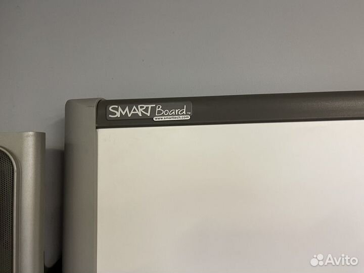 Интерактивная доска SMART Board 600i4 and D600i4