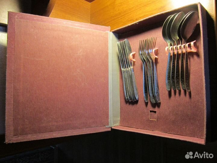 Столовый набор из нержавеющей стали. Новый
