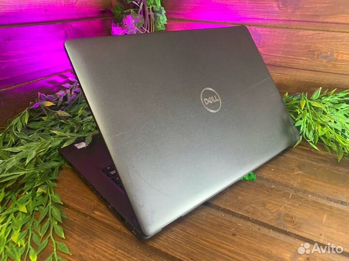 Ноутбук dell i5/8Gb/UHD Graphics 620