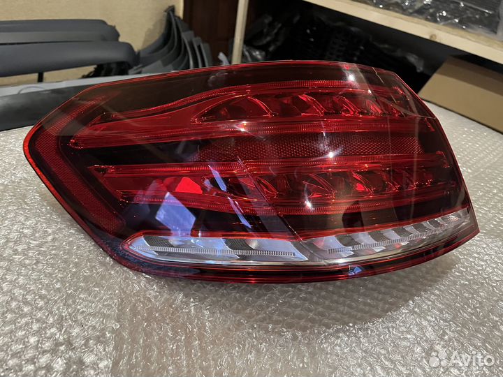 Левый фонарь боковой Mercedes W212 рест в крыло