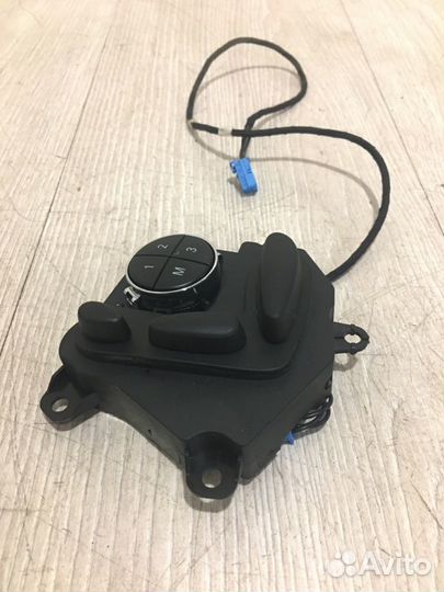 Блок управления сиденьем левый Mercedes Benz E280