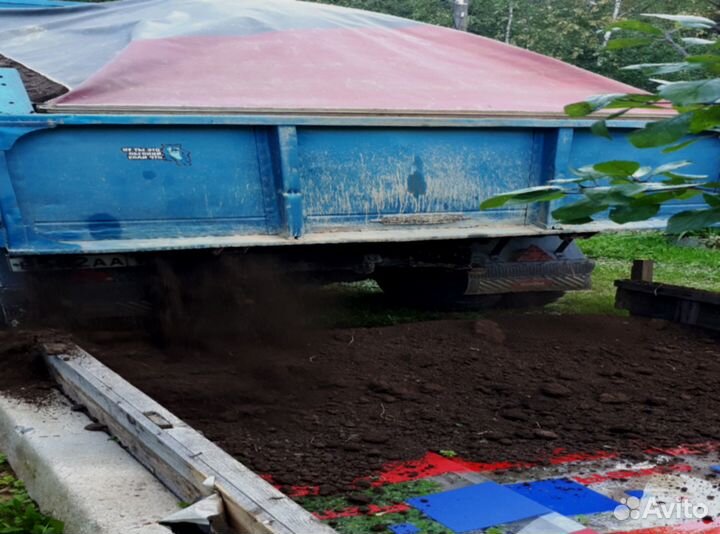 Заказ почвогрунта с нашей доставкой