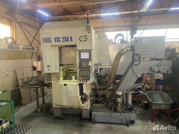 Вертикальный токарный станок emag VSC 250R CNC