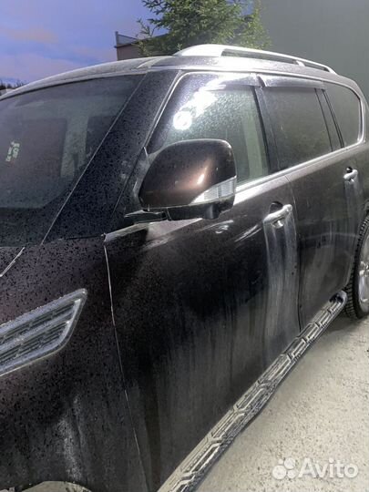 Nissan Patrol 5.6 AT, 2011, 450 000 км