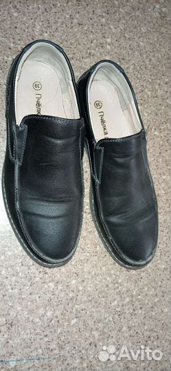 Подростковые туфли