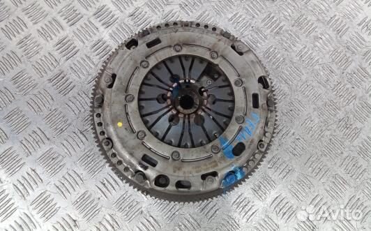 Маховик демпферный дизельный skoda superb 2 (EEA16