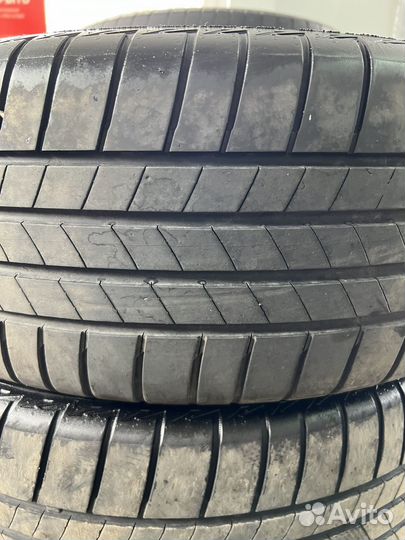 Bridgestone Turanza T005 215/55 R17 94V