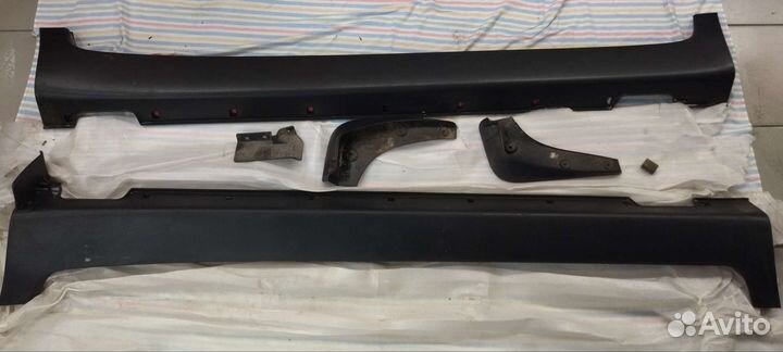 Kia sportage 3. Киа. накладки на пороги. Оригинал