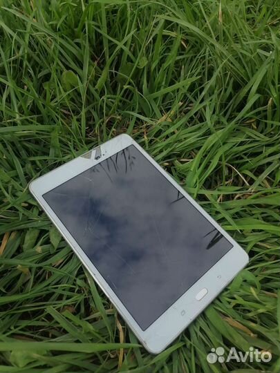 Samsung Galaxy Tab A SM-T555