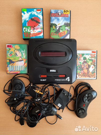 Продам приставку Sega Mega drive 4 с картриджами
