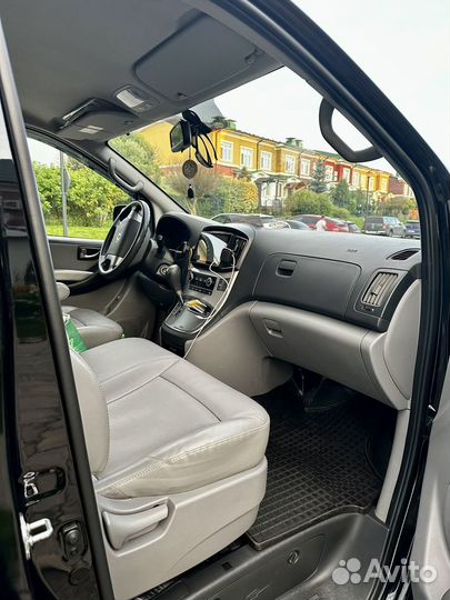 Заказать такси минивэн / Микроавтобус /Трансфер