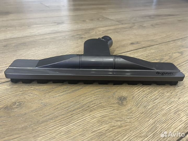 Щетка паркетная dyson