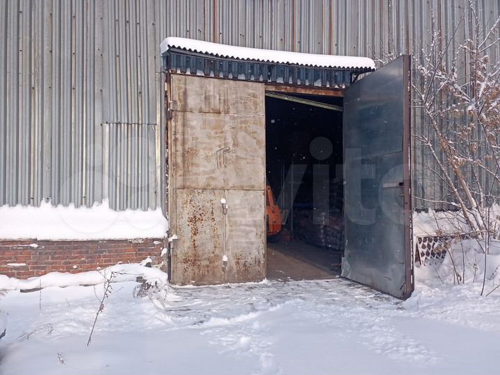 Склад, 680 м²