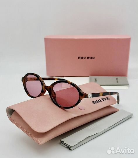 Солнцезащитные очки miu miu