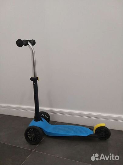 Самокат детский трехколесный axelo