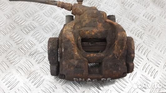 Суппорт тормозной передний правый land rover freel