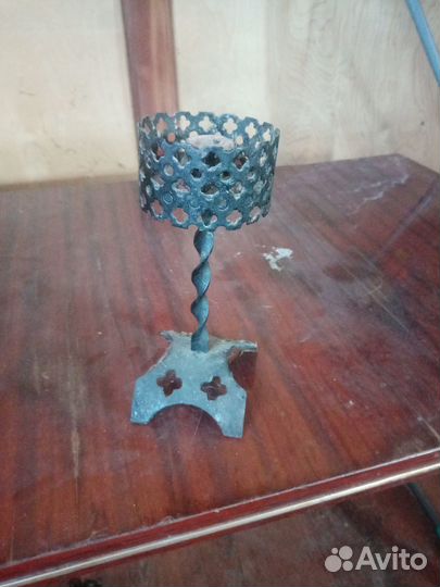 Подсвечник