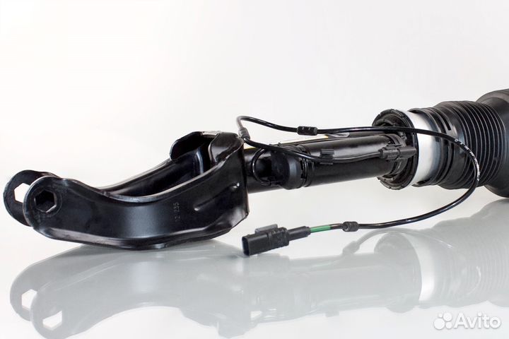 Пневмостойка Mercedes W166 ML63 AMG, X166 GL63 AMG