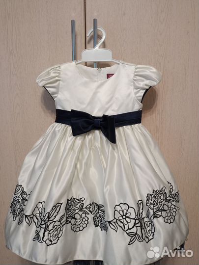 Платье для девочки 116 и 110
