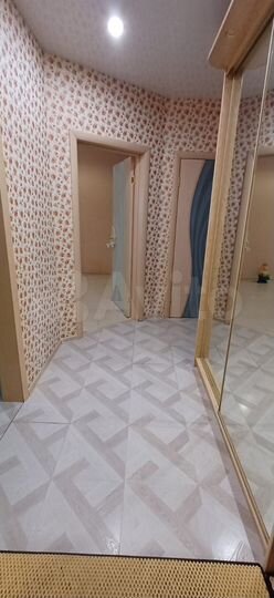 2-к. квартира, 64 м², 3/5 эт.