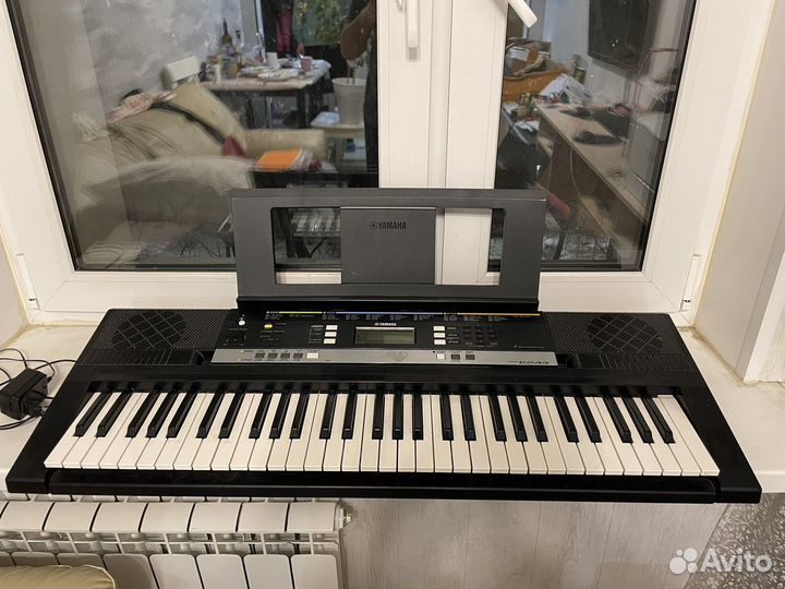 Синтезатор yamaha psr e243