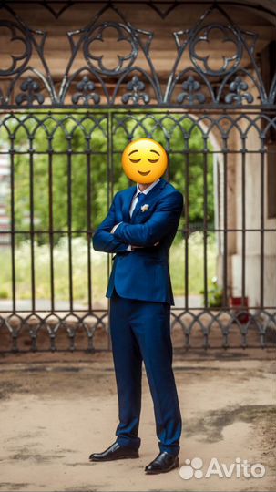 Костюм