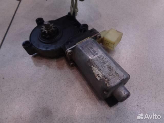 Моторчик стеклоподъемника передний правый Volvo X