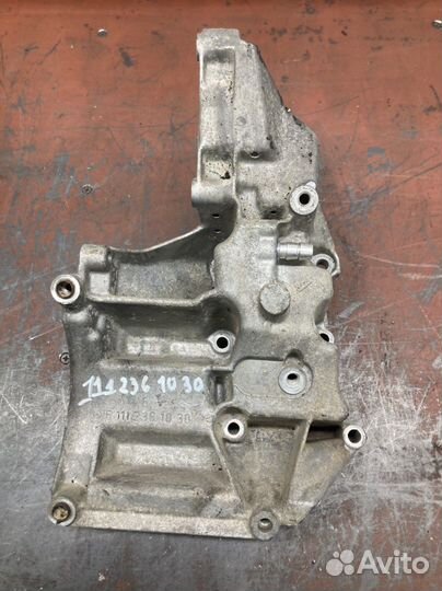 Кронштейн для двигателя Mercedes