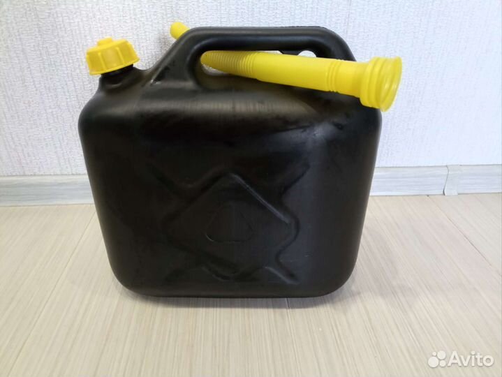 Канистра для бензина 10 литров