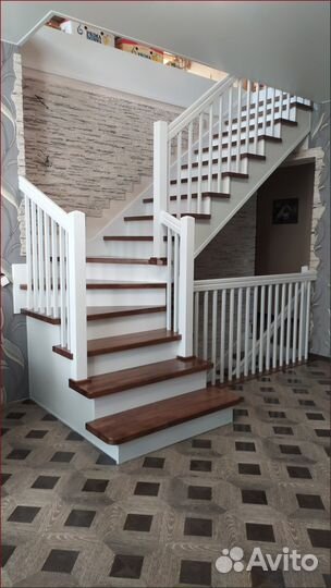 Деревянная лестница