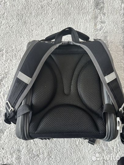 Рюкзак школьный