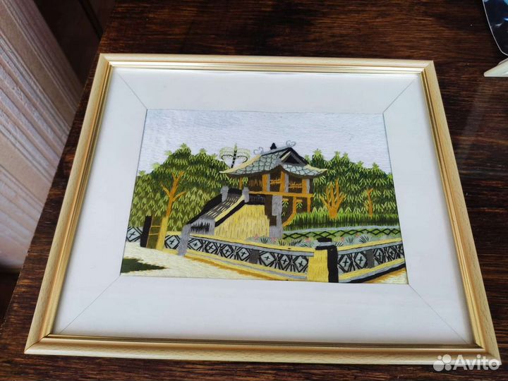 Вьетнам, картина, вышитая шелком по холсту