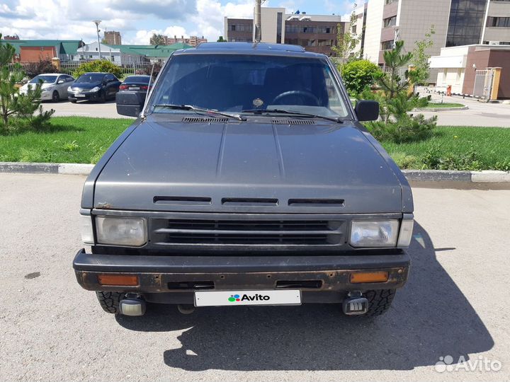 Nissan Terrano 2.4 МТ, 1990, 375 000 км