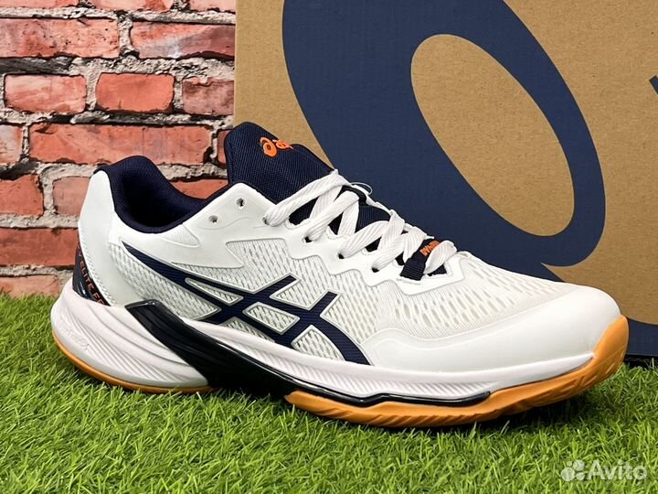 Волейбольные кроссовки asics