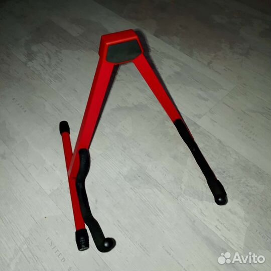 Напольная подставка (стойка) для гитары