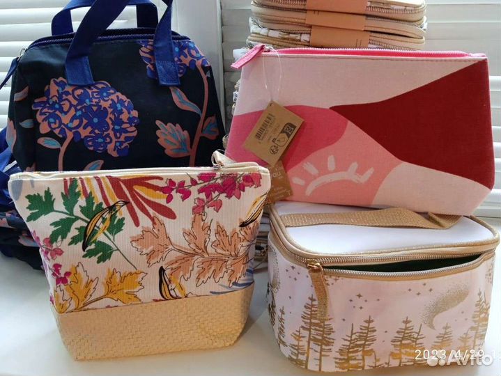 Ив Роше,Несессеры, косметички разные