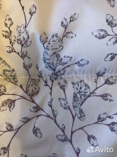 Белый пуховик