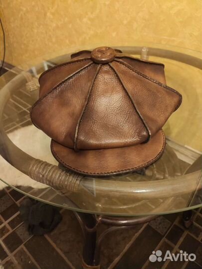 Мужская кожаная кепка