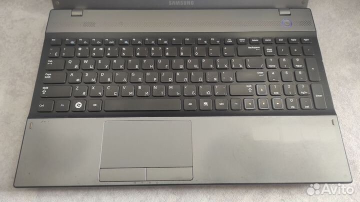 Ноутбук Samsung NP305V5A, A8-3530MX