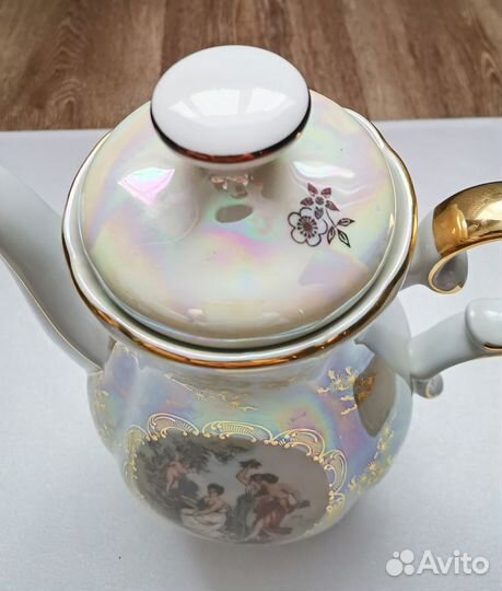 Чайник из сервиза Oscar Schlegelmilch Madonna