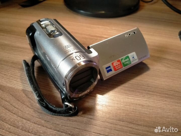 Камера Sony handycam dcr-sx43