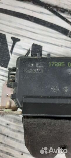 Замок двери крышки багажника Opel Astra H