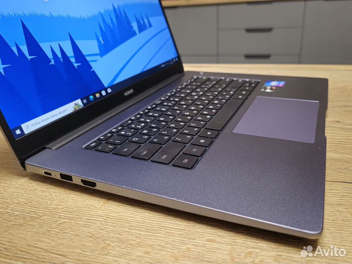 Ультрабук Honor 15 R5/vega8/SSD/DDR4