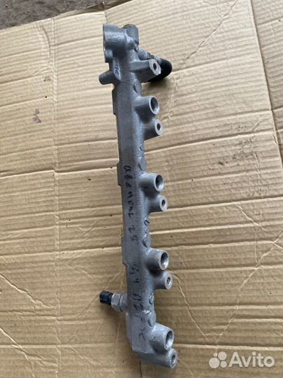 Топливная рейка Toyota Avensis T25 2azfse