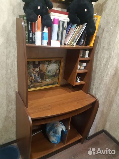 Компьютерный стол