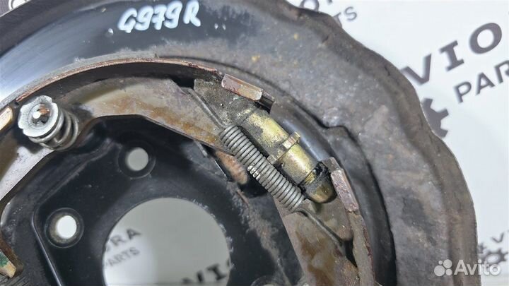 Механизм стояночного тормоза задний правый