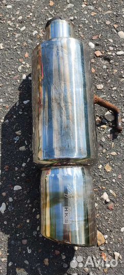 Продаю прямоточный глушитель HKS
