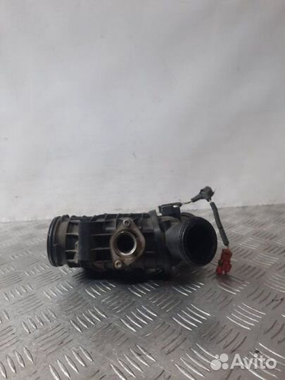 Дроссельная заслонка Land Rover Discovery 2.7