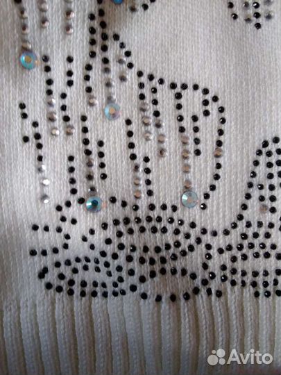 Шапочка для девочки-1шт.на 3-4года. Новая